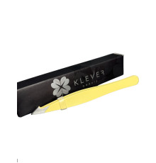 Пінцет для брів косий кольоровий KLEVER